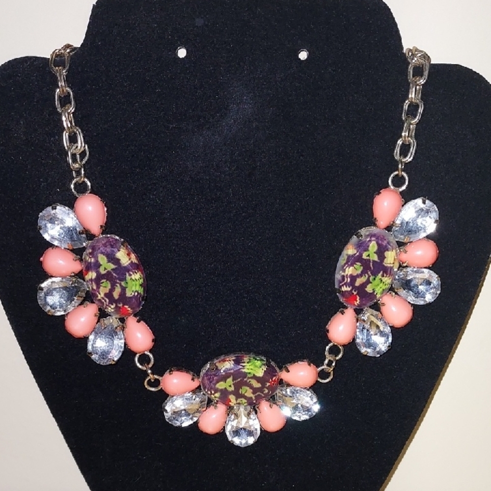 Elegant Floral Necklace with Pink and Silver Accents